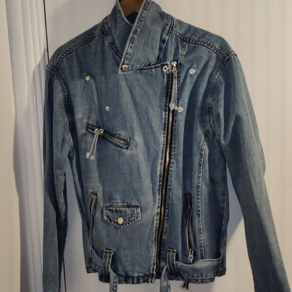 Forever 21 Jean Jacket - Picture 3 of 3